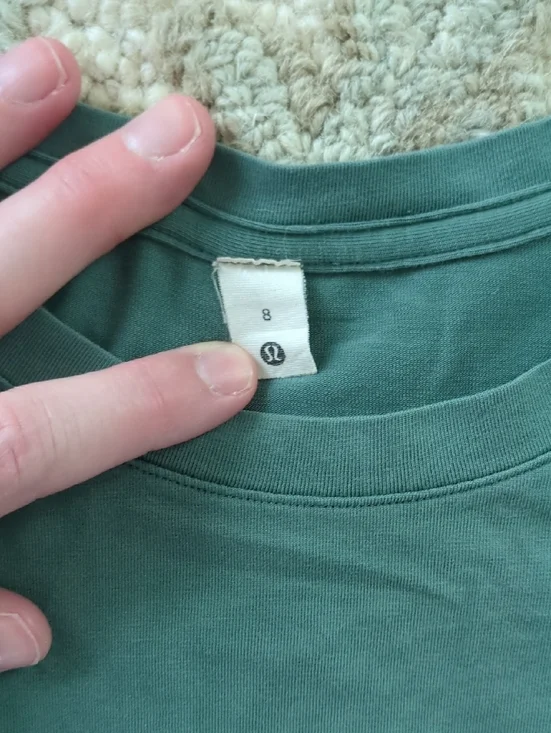 Set of 2 Lululemon Women's Shirts - Picture 3 of 8